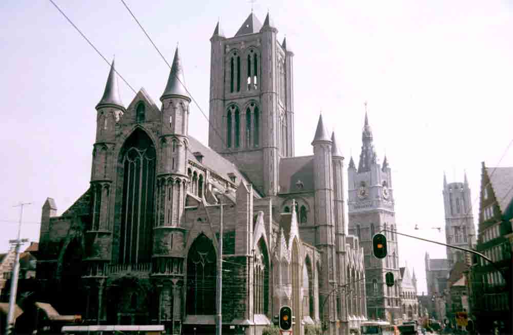 17 - Belgica - Amberes